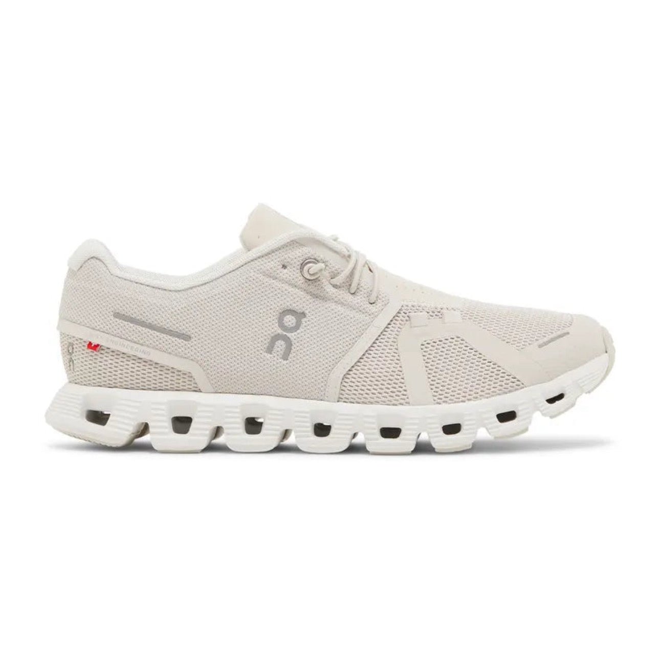 On Running Cloud 5 Pearl/White